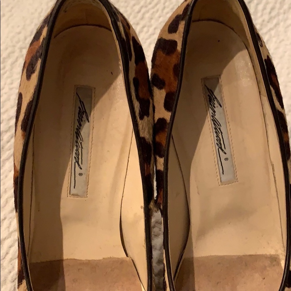 Shoes - Picture 5 of 5